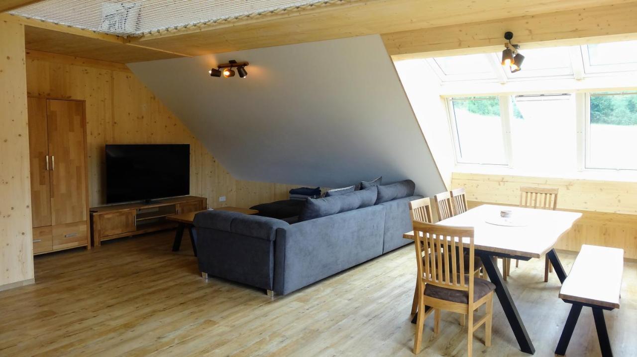 NEU! - BaumKrone - 2-stöckige Wohnung mit Wohnnetz Leutkirch im Allgäu Exterior foto
